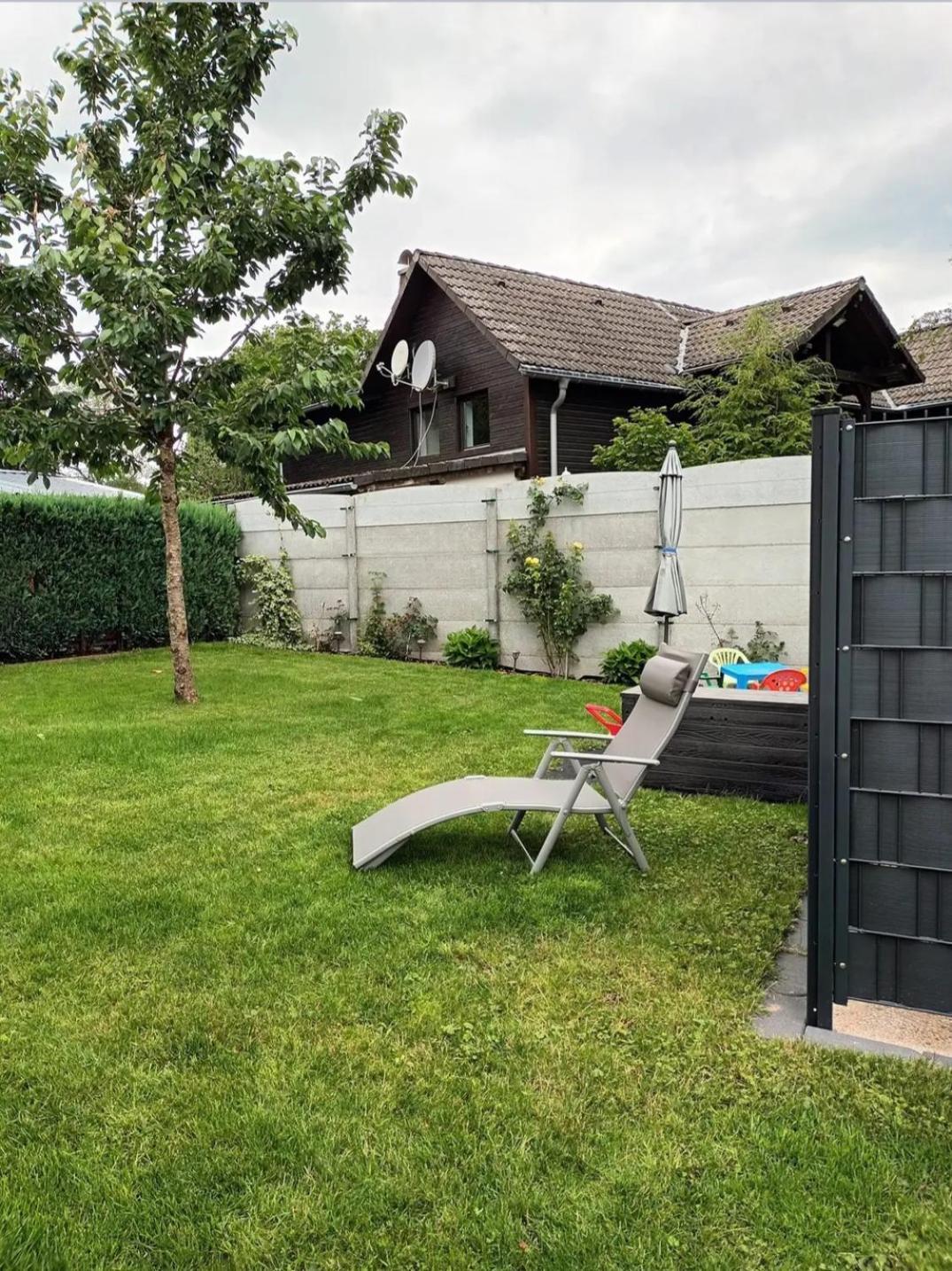 Villa Zum Rosenhuegel à Hellenthal Extérieur photo